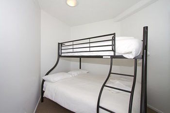 Beach Retreat Coolum - Whitsundays Accommodation 17