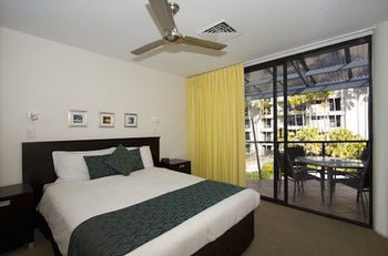 Beach Retreat Coolum - Whitsundays Accommodation 18