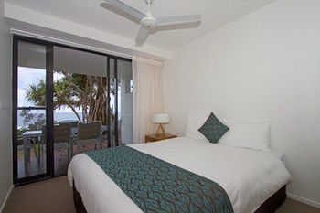 Beach Retreat Coolum - Whitsundays Accommodation 19