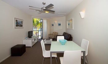Beach Retreat Coolum - Whitsundays Accommodation 44