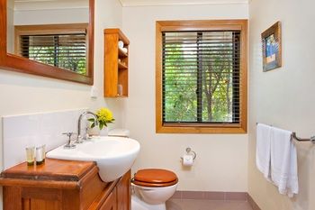 Lake Weyba Cottages Noosa - Whitsundays Accommodation 10