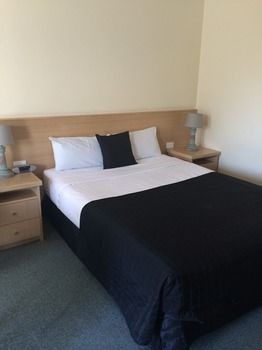 Best Western Sandown Heritage Motel - Whitsundays Accommodation 1