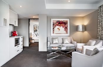 Art Series - The Olsen - Whitsundays Accommodation 19