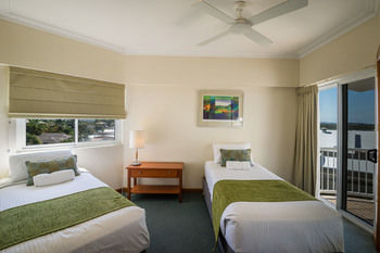 Coolum Seaside - Whitsundays Accommodation 8