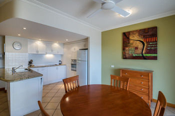 Coolum Seaside - Whitsundays Accommodation 35