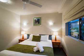 Coolum Seaside - Whitsundays Accommodation 37