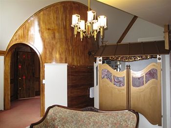 A Camelot Tower & Penthouse - Whitsundays Accommodation 12