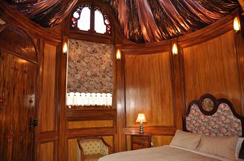 A Camelot Tower & Penthouse - Whitsundays Accommodation 22