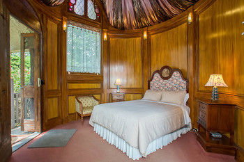 A Camelot Tower & Penthouse - Whitsundays Accommodation 33