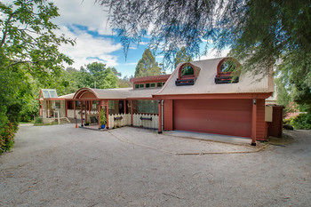 A Camelot Tower & Penthouse - Whitsundays Accommodation 39
