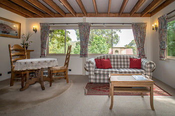 A Camelot Tower & Penthouse - Whitsundays Accommodation 41