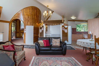 A Camelot Tower & Penthouse - Whitsundays Accommodation 42