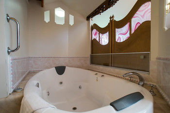 A Camelot Tower & Penthouse - Whitsundays Accommodation 51