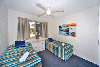 Surf Dance - Whitsundays Accommodation 25