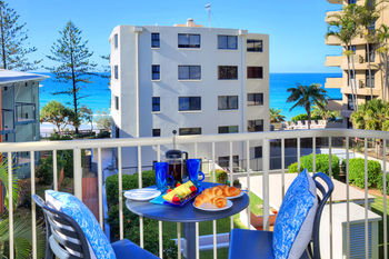 Surf Dance - Whitsundays Accommodation 32