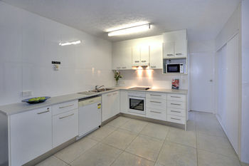 Surf Dance - Whitsundays Accommodation 35