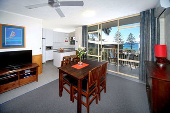 Surf Dance - Whitsundays Accommodation 39