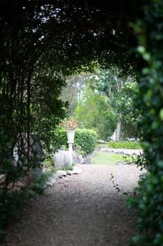 Noosa Valley Manor B&B Retreat - Whitsundays Accommodation 32