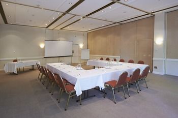 Waldorf Pennant Hills Apartment Hotel - Whitsundays Accommodation 12