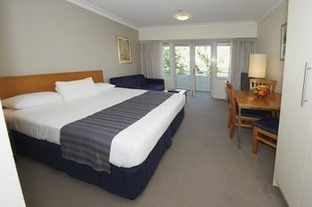 Waldorf Pennant Hills Apartment Hotel - Whitsundays Accommodation 21