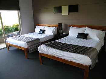 De'Vine Escape - Whitsundays Accommodation 6
