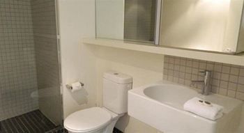 Tribeca Serviced Apartments Melbourne - Whitsundays Accommodation 16
