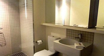 Tribeca Serviced Apartments Melbourne - Whitsundays Accommodation 23