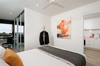 Apartments @ IKON Glen Waverley - Whitsundays Accommodation 2