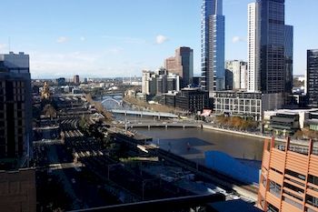 Aura On Flinders Serviced Apartments - Whitsundays Accommodation 13