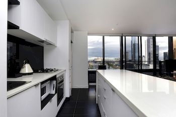 Aura On Flinders Serviced Apartments - Whitsundays Accommodation 22