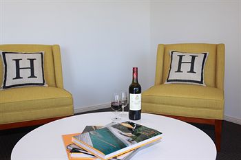 H Boutique Hotel - Whitsundays Accommodation 0