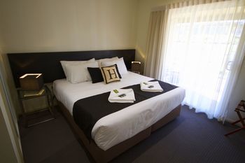 H Boutique Hotel - Whitsundays Accommodation 43