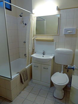 Best Western Fawkner Suites & Serviced Apartments - Whitsundays Accommodation 5