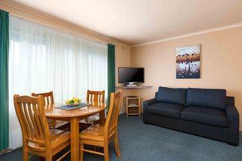 Best Western Fawkner Suites & Serviced Apartments - Whitsundays Accommodation 55