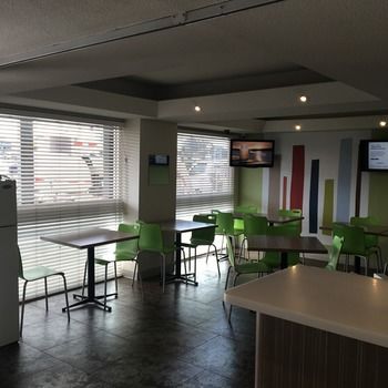 Ibis Budget Fawkner - Whitsundays Accommodation 8