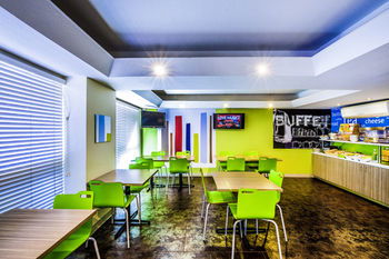 Ibis Budget Fawkner - Whitsundays Accommodation 14