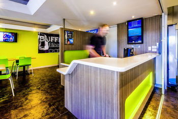 Ibis Budget Fawkner - Whitsundays Accommodation 19