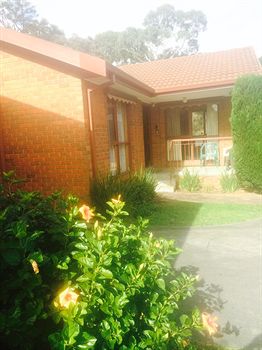 Australian Home Away @ East Doncaster George - Whitsundays Accommodation 2