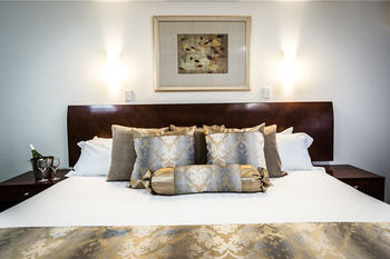 Foothills Conference Centre - Whitsundays Accommodation 1