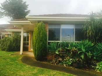 Australian Home Away @ East Doncaster Andersons Creek 1 - Whitsundays Accommodation 2