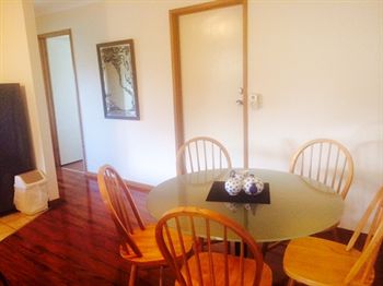 Australian Home Away @ East Doncaster Andersons Creek 1 - Whitsundays Accommodation 10