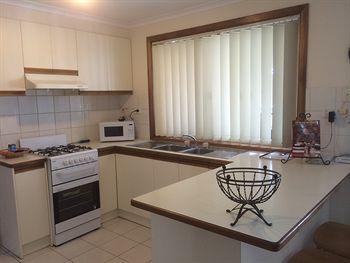 Australian Home Away @ Doncaster Andersons Creek 2 - Whitsundays Accommodation 7