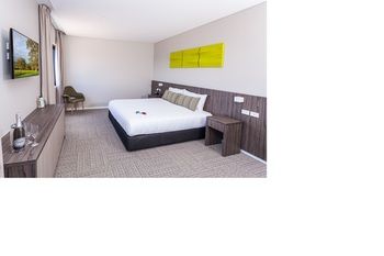 Ibis Styles The Entrance - Whitsundays Accommodation 1