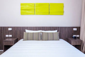 Ibis Styles The Entrance - Whitsundays Accommodation 9