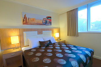 Park Squire Motor Inn And Serviced Apartments - Whitsundays Accommodation 0