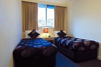 Park Squire Motor Inn And Serviced Apartments - Whitsundays Accommodation 1