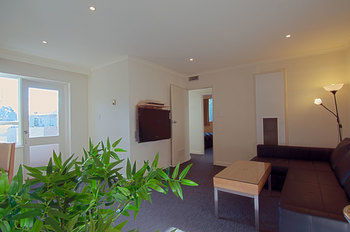 Park Squire Motor Inn And Serviced Apartments - Whitsundays Accommodation 3
