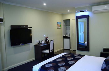 Park Squire Motor Inn And Serviced Apartments - Whitsundays Accommodation 14