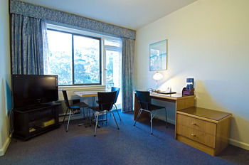 Park Squire Motor Inn And Serviced Apartments - Whitsundays Accommodation 43