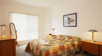 Waverley Corporate Townhouses - Whitsundays Accommodation 3